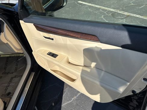 Used 2013 Lexus ES 350 w/ Luxury Pkg image 40