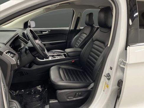 Used 2024 Ford Edge SEL image 4