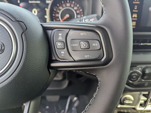 New 2026 Jeep Gladiator Sport image 18