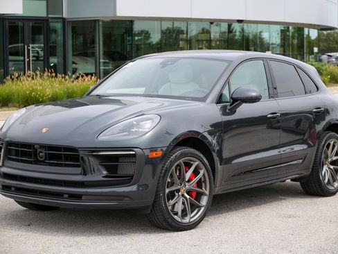 Certified 2025 Porsche Macan GTS AWD/4WD image 10