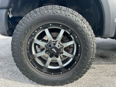 Used 2014 Ford F150 Limited image 18