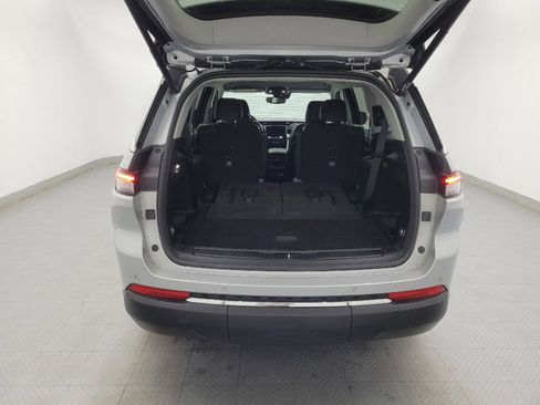 Used 2021 Jeep Grand Cherokee L Limited AWD/4WD image 29