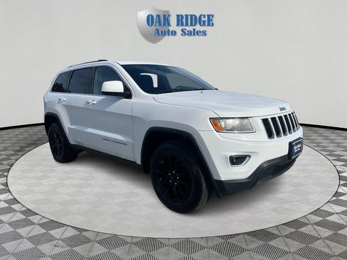 Used 2016 Jeep Grand Cherokee Laredo w/ Quick Order Package 23E image 3