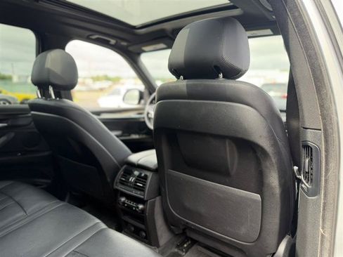 Used 2017 BMW X5 xDrive40e AWD/4WD image 33