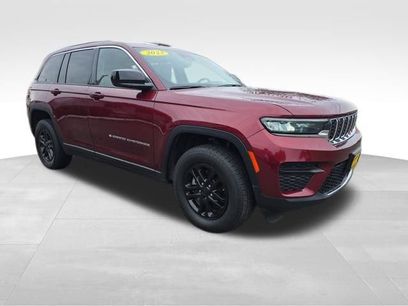 Used 2023 Jeep Grand Cherokee Laredo