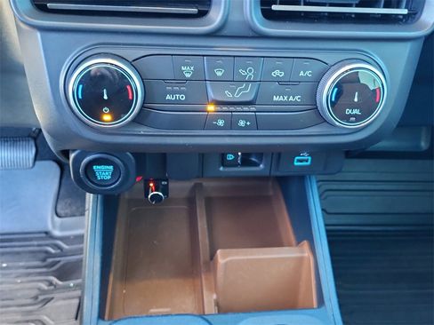 Used 2022 Ford Maverick Lariat w/ Equipment Group 500A Standard image 17