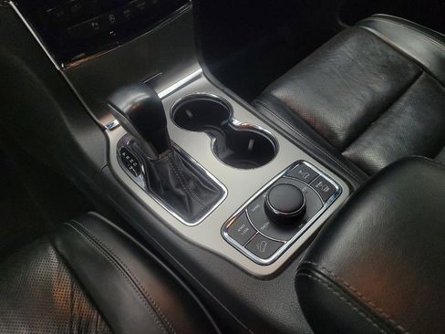 Used 2021 Jeep Grand Cherokee Overland image 26