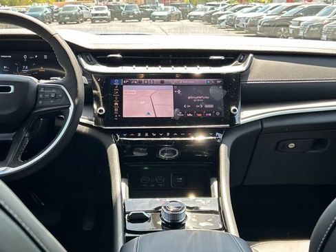 New 2026 Jeep Grand Cherokee Limited AWD/4WD image 23