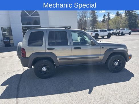 Used 2006 Jeep Liberty Sport AWD/4WD image 2