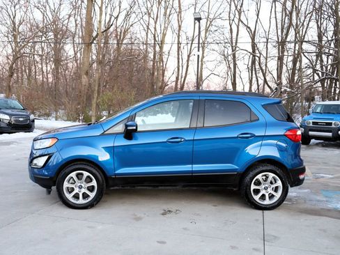 Used 2021 Ford EcoSport SE w/ SE Convenience Package image 4