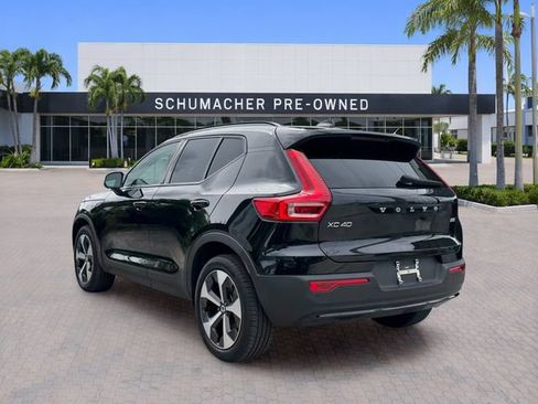 Used 2025 Volvo XC40 B5 Plus w/ Protection Package Premier AWD/4WD image 5