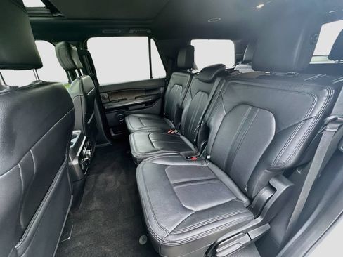 Used 2019 Ford Expedition Limited w/ Special Edition Package AWD/4WD image 27