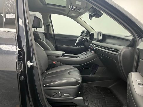 Used 2023 Hyundai Palisade Limited image 26