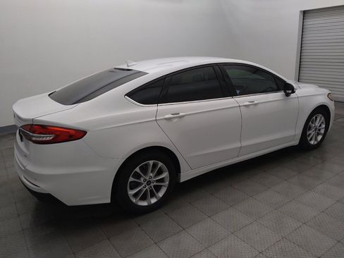 Used 2019 Ford Fusion SE FWD image 10