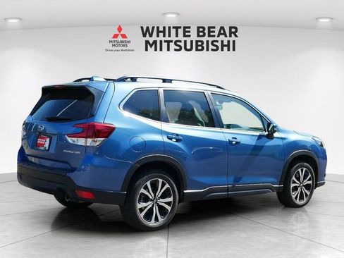 Used 2023 Subaru Forester Limited AWD/4WD image 5