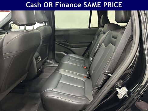Used 2026 Jeep Cherokee Limited AWD/4WD image 14