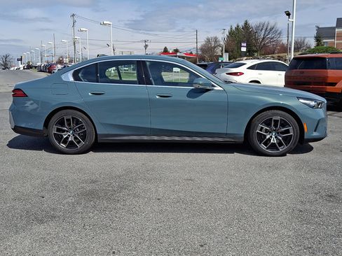 Certified 2026 BMW 530i xDrive image 7