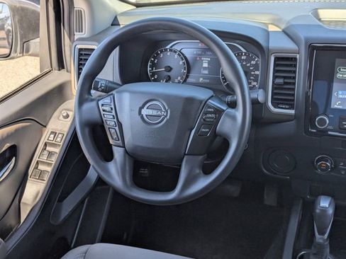 Used 2023 Nissan Frontier SV w/ Tow Package image 15