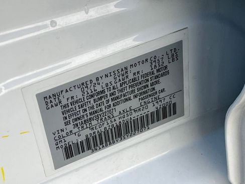 Used 2025 Nissan Sentra S FWD image 27