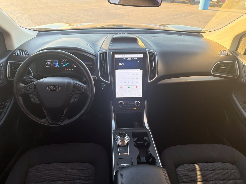 Used 2024 Ford Edge SE w/ Black Appearance Package AWD/4WD image 12