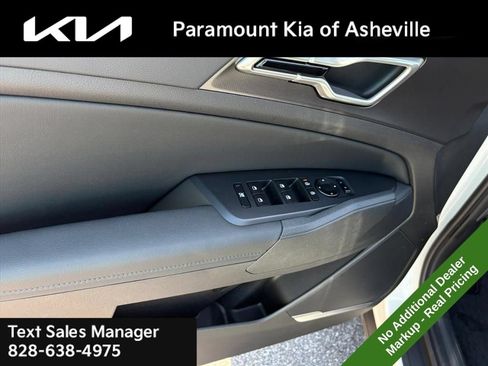 New 2026 Kia Sportage EX w/ EX Panoramic Sunroof Package AWD/4WD image 25