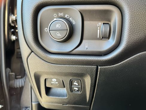 Used 2022 RAM 1500 Big Horn image 12