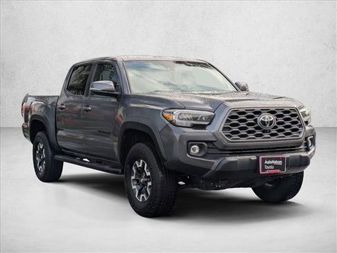 Used 2022 Toyota Tacoma TRD Off-Road image 3