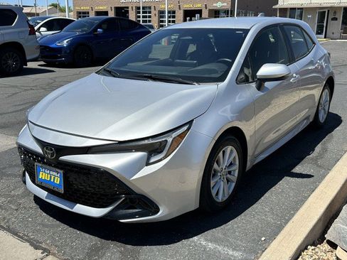 Used 2025 Toyota Corolla SE FWD image 7