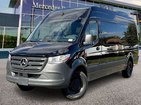 New 2026 Mercedes-Benz Sprinter 2500 image 2