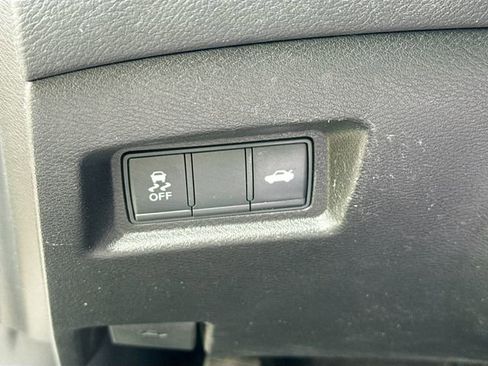 Used 2017 INFINITI Q50 3.0t Premium w/ Driver Assistance Package image 10