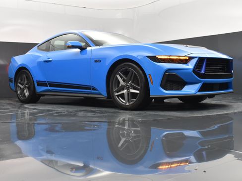 Used 2024 Ford Mustang GT Premium image 27