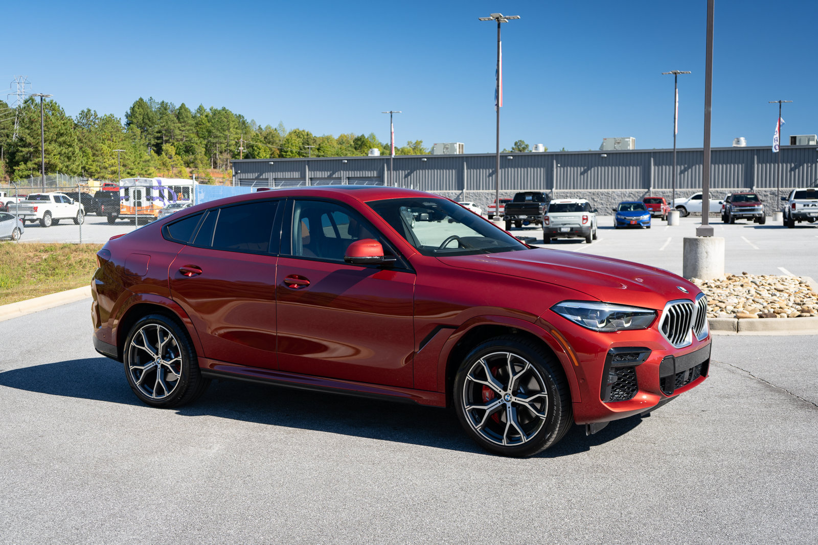 Used 2022 BMW X6 xDrive40i w/ M Sport Package AWD/4WD image 12