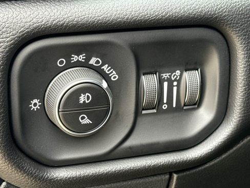 New 2026 RAM 2500 Laramie w/ Night Edition AWD/4WD image 25