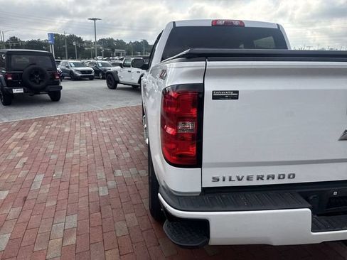Used 2017 Chevrolet Silverado 1500 LT w/ All Star Edition AWD/4WD image 10