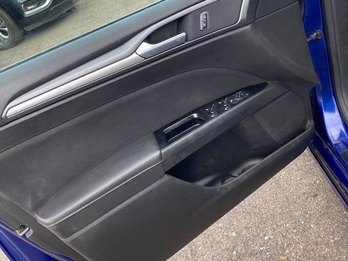 Used 2016 Ford Fusion SE FWD image 20