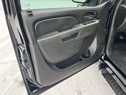 Used 2013 Chevrolet Avalanche LT w/ Suspension Package, Off-Road image 45