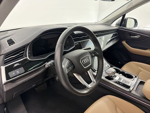 Used 2025 Audi Q7 3.0T Premium Plus w/ Premium Plus Package image 4