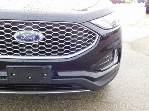 Used 2024 Ford Edge SEL w/ Convenience Package image 9