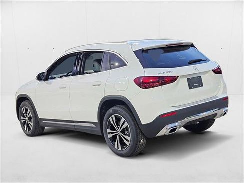 New 2026 Mercedes-Benz GLA 250 image 9
