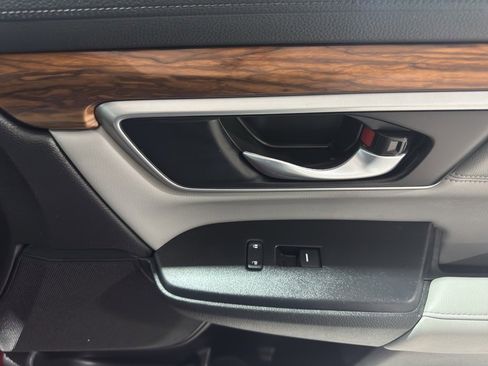 Used 2022 Honda CR-V Touring image 16