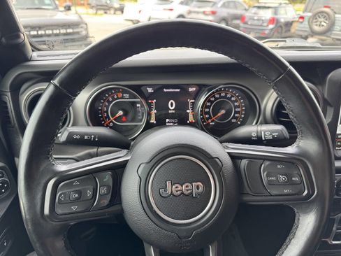 Used 2022 Jeep Gladiator Sport AWD/4WD image 20