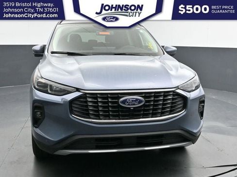 New 2026 Ford Escape SE w/ PHEV Premium Package FWD image 5