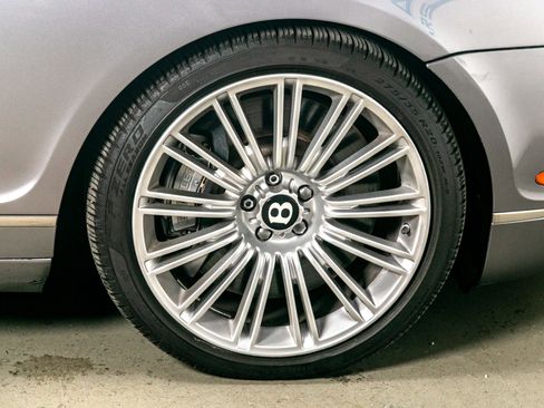 Used 2009 Bentley Flying Spur Flying Spur Speed w/ Convenience Specification Pkg image 19