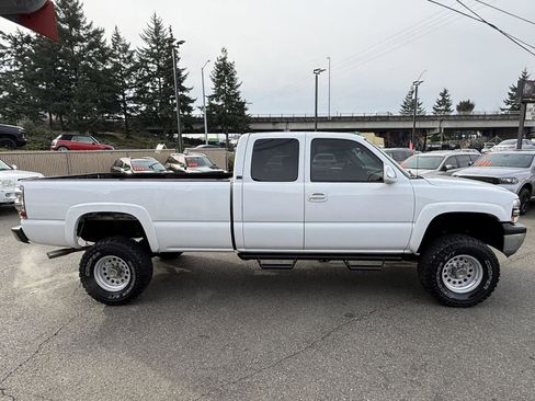 Used 2000 Chevrolet Silverado 2500 LT w/ Firm Ride Suspension Pkg image 6