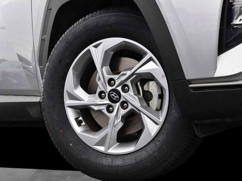 Used 2024 Hyundai Tucson SEL FWD image 3
