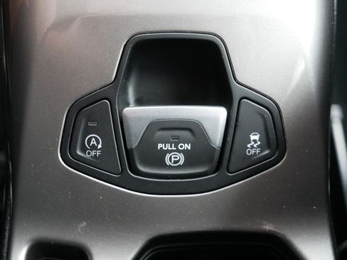 Used 2022 Jeep Renegade Latitude w/ Convenience Group AWD/4WD image 31