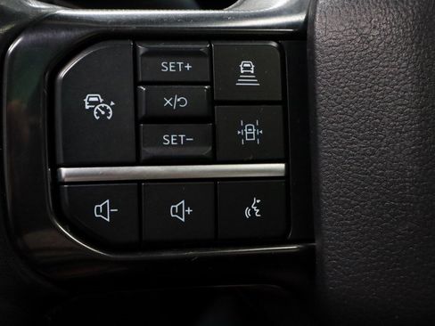 Used 2024 Ford F350 Platinum image 30