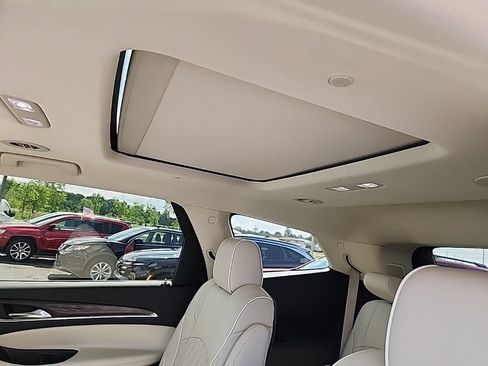 Used 2023 Buick Enclave Avenir w/ Avenir Technology Package FWD image 21