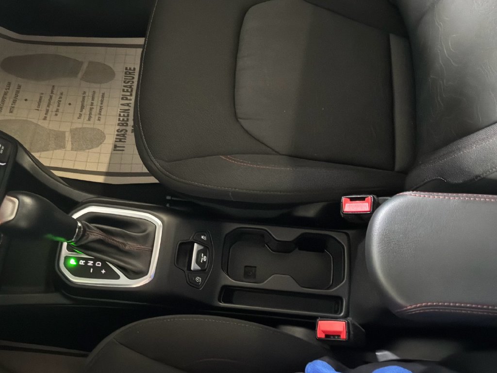 Certified 2023 Jeep Renegade Trailhawk AWD/4WD image 30