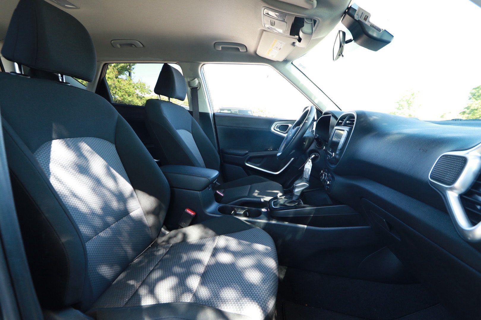 Used 2024 Kia Soul LX w/ Option Group 015 FWD image 26